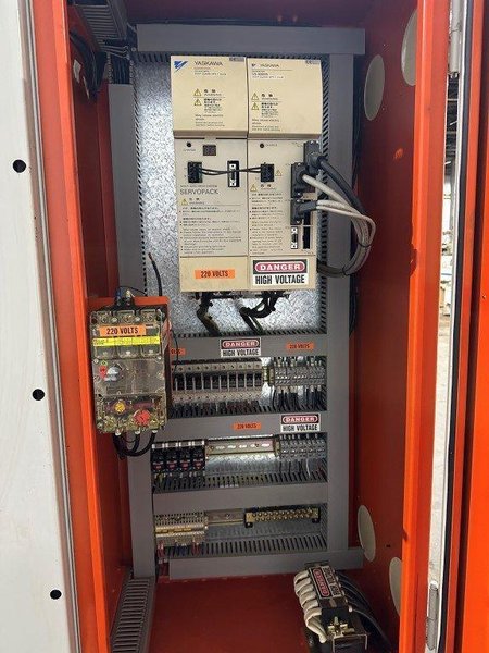 Milltronics RW12 3 Axis Vertical Machining Center