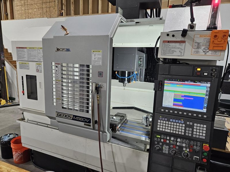 Okuma Genos M560-V CNC VMC, 2022 – Low Hours, TSC, Probes, 4th Axis, Chip Conveyor, 15K Spindle