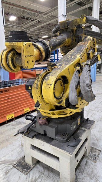 FANUC – R2000IB/210 W/ R-30IA Controls USED