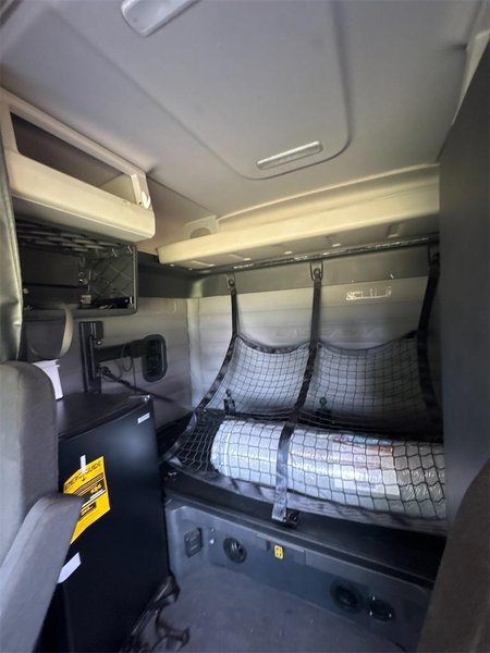 2020 Freightliner Cascadia 126 1FUJHHDV4LLMA8509