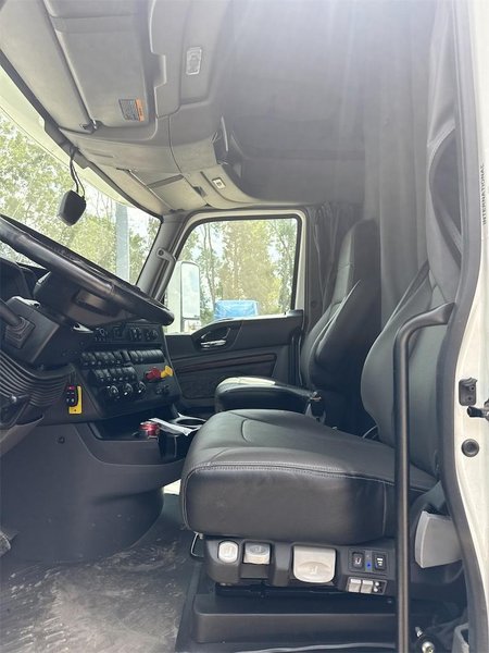 2023 International LT625 3HSDZAPR2PN563626