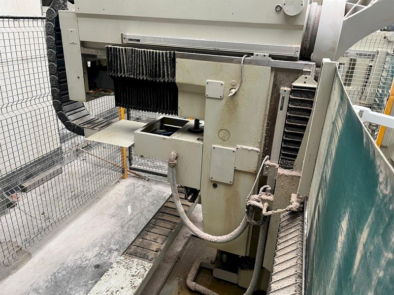 Parpas Omv - FAS - 4 P 5 axis Moldmaking CNC