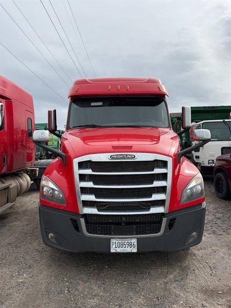 2020 Freightliner Cascadia 1FUJHHDV4LLLC1676