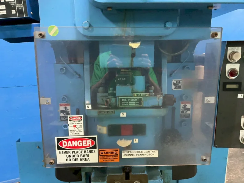 WASINO ENGINEERING 25 TONS GAP FRAME PRESS  -  PUX 25