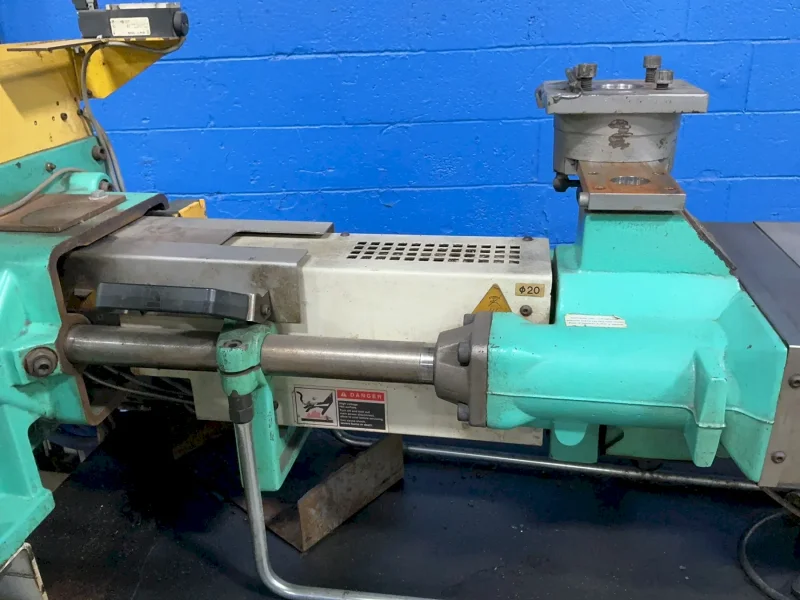 ARBURG 16 KW ALLROUNDER HYDRAULIC INJECTION MOLDER  -  221 KS 350-100