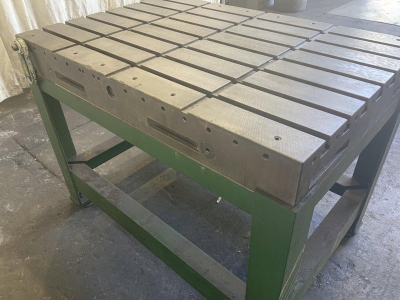 48" X 32" DEVLIEG T SLOTTED TABLE: STOCK #81242