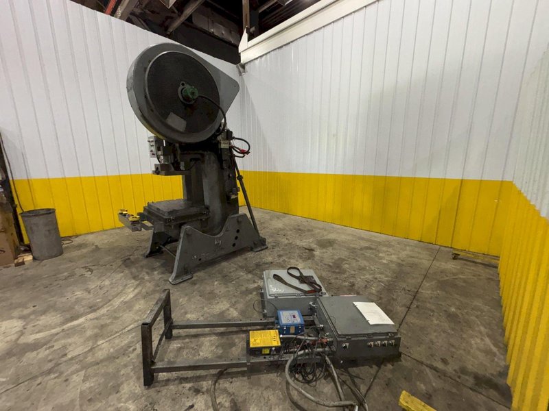 60 TON L&amp;J OBI MECHANICAL STAMPING PRESS 6" STROKE: STOCK #23243