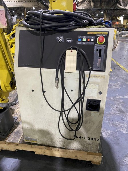 FANUC – ArcMate 120iC w/ R-30iA Controls REFURBISHED