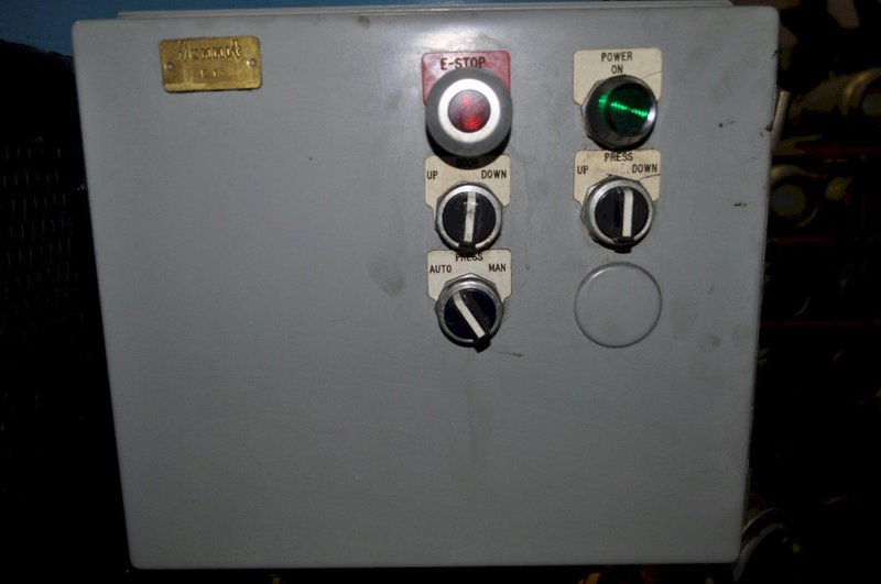 15 TON AIR-HYDRAULICS PRESS