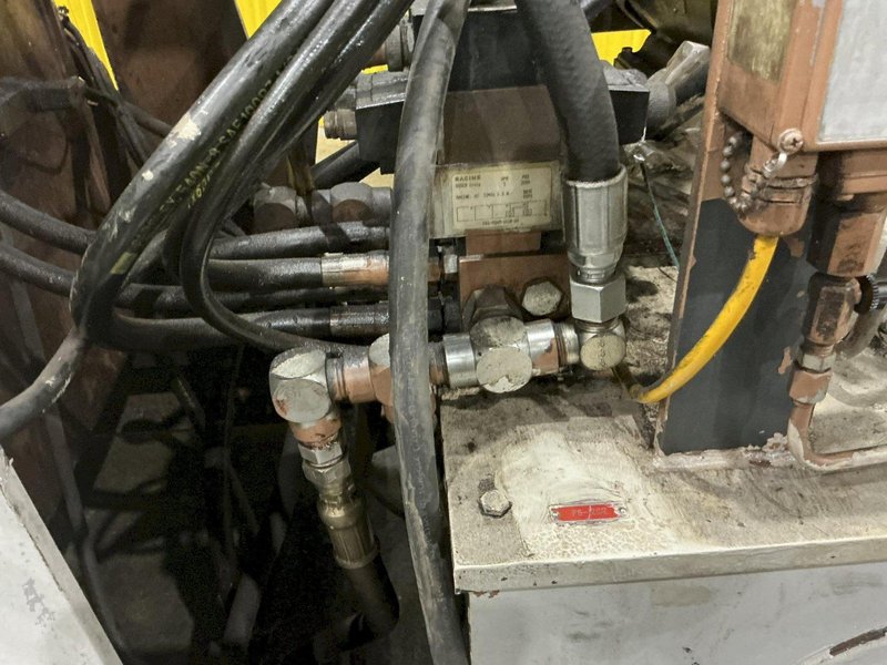 30,000 LBS X 36" PERFECTO COIL FEED LINE, COIL REEL UNCOILER &amp; STRAIGHTENER: YOBRO #24871