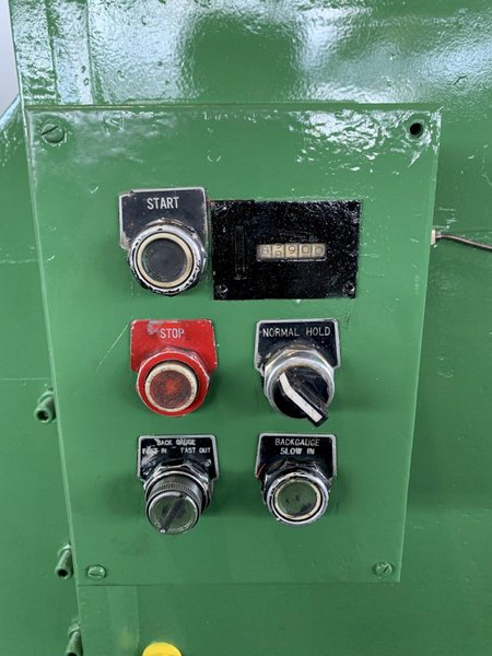 10' X 1/4" HTC MODEL 250-10A HYDRAULIC POWER SQUARING SHEAR. STOCK # 0684224.