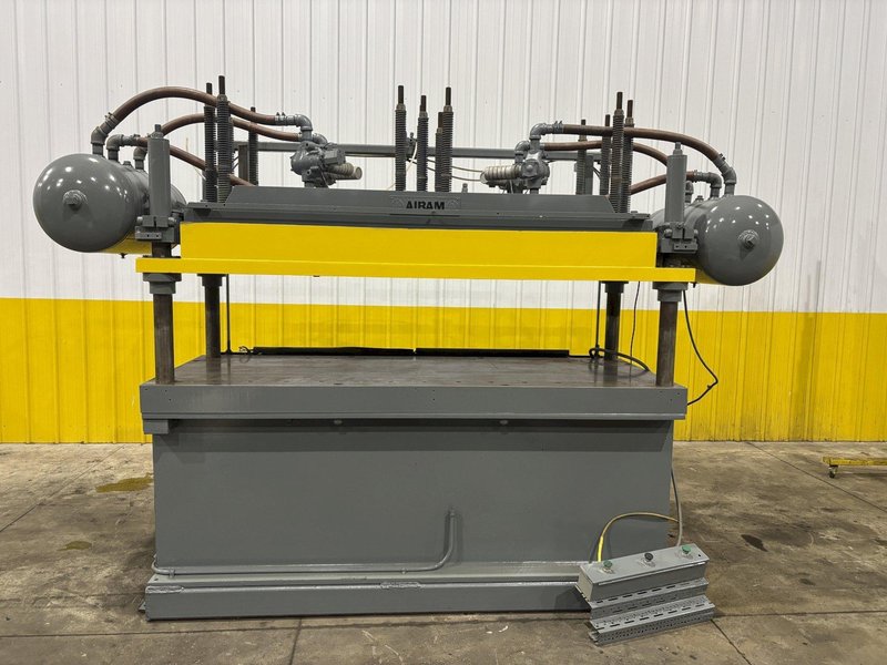 40 TON X 36&quot; X 94&quot; AIRAM 4 POST PNEUMATIC CUTOFF PRESS: STOCK #22485