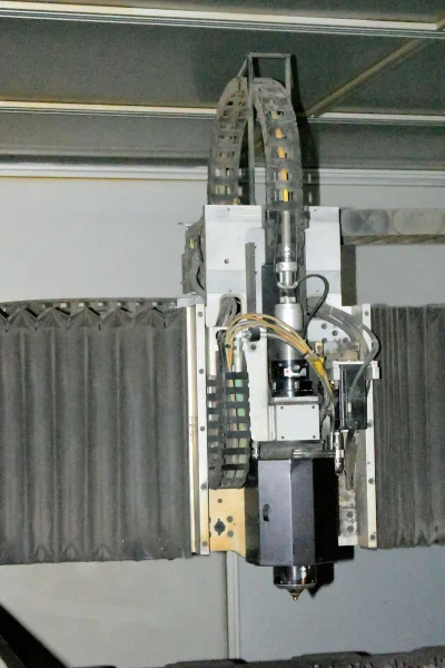 USED 6' X 12' CINCINNATI MODEL CL-940 4,000 WATT CNC FIBER LASER CUTTING SYSTEM