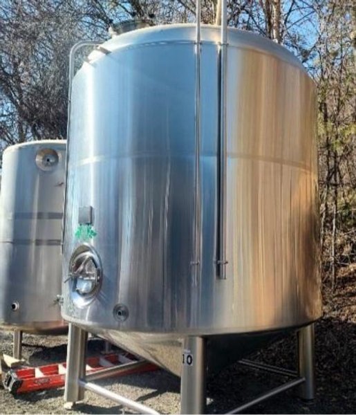 2,000 Gallon Feldmeier Stainless Steel Tank