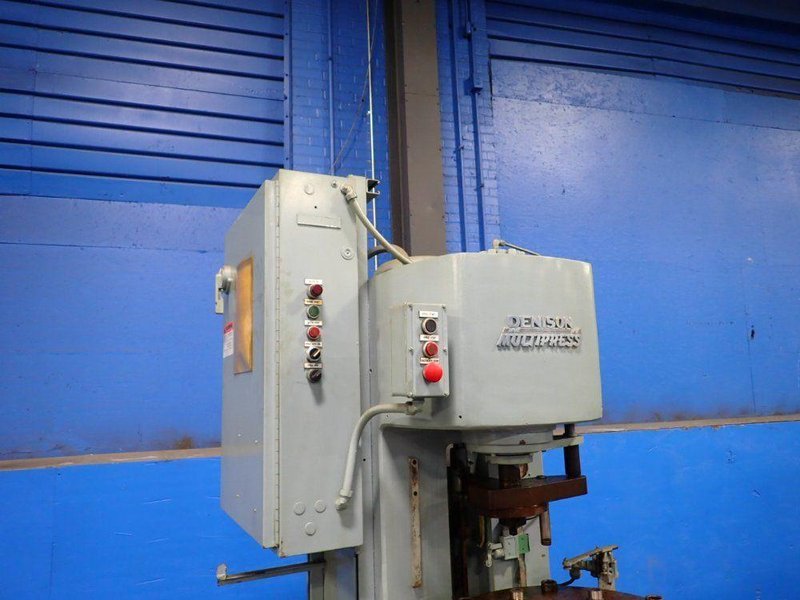 DENISON 8 TON HYDRAULIC PRESS  -  S087MC26955D267D276A72A46LS205