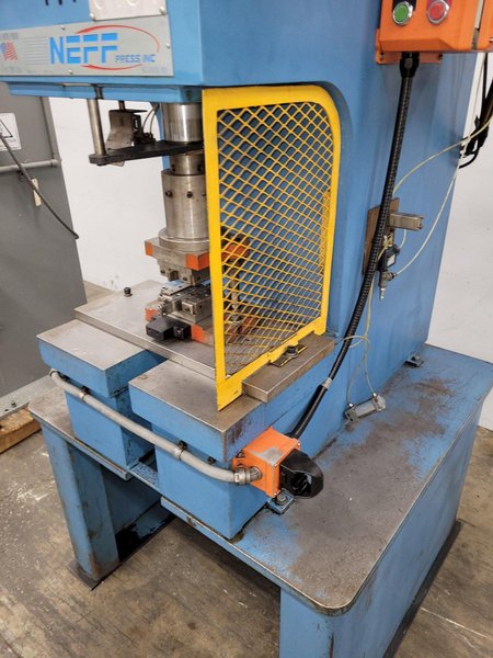 29.5 Ton Neff Model D25-5HS Bench Mounted Hydraulic Press, dual palms, 1995
