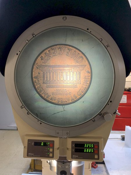 12&quot; NIKON Model V-12BDC Bench Top Vertical Beam Optical Comparator