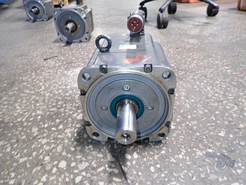 SIEMENS 5000 RPM SERVO MOTOR  -  1FK7103-2AF71-1BH1