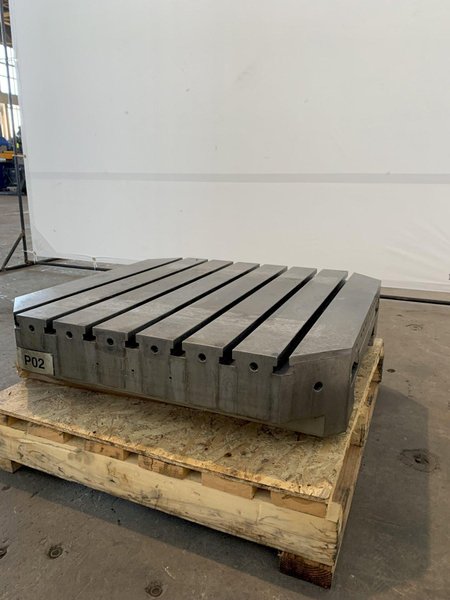 32&quot; X 32&quot; T SLOTTED TRANSFER TABLE. STOCK # 0846422