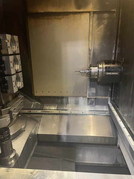DMG Mori NHX 5000 HMC, 2017 – Full 4th Axis, TSC, ERGOline Celos M730UM Control, Chip Conveyor