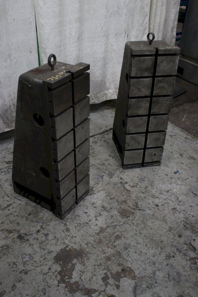 1 PAIR OF USED 12&quot; X 36&quot; X 18&quot; WIDE ANGLE PLATES: STOCK #74754