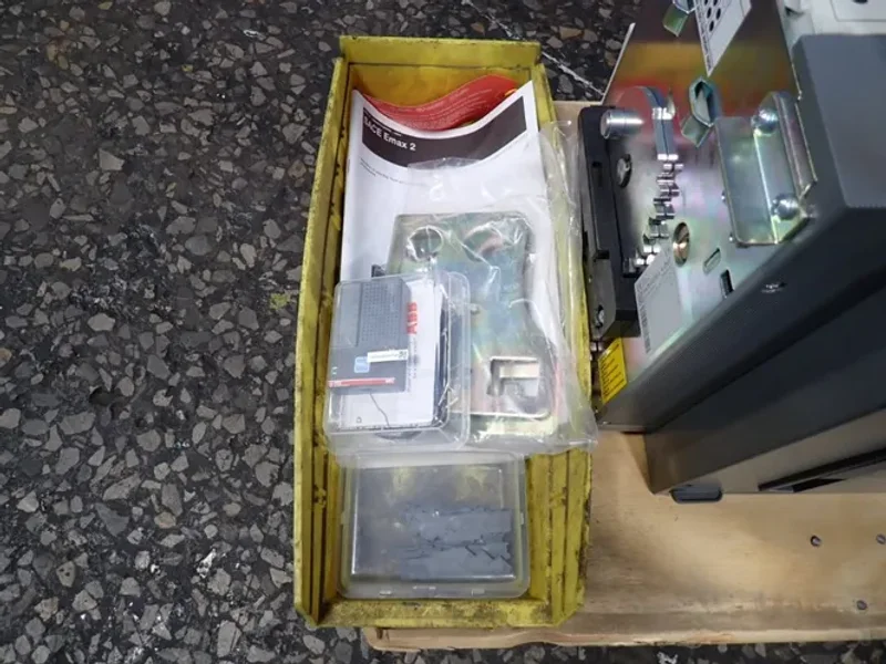 ABB AIR CIRCUIT BREAKER  -  SACE E4.2S-A