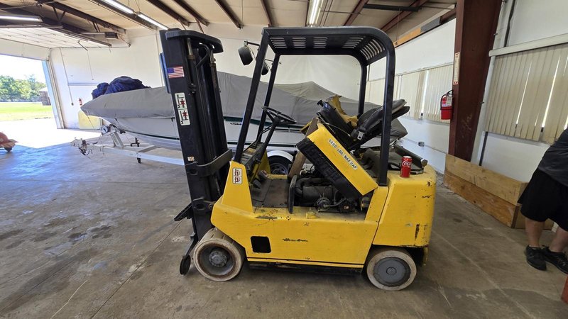 5,000 LB. HYSTER FORKLIFT. STOCK # 1001425