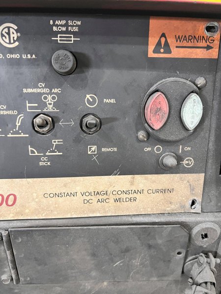 600 AMP LINCOLN MODEL #IDEALARC DC-600 WELDER: STOCK #21273