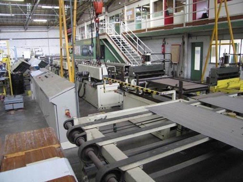 Jensen - rollforming - Sandwichpanel - for industr. sectional gates