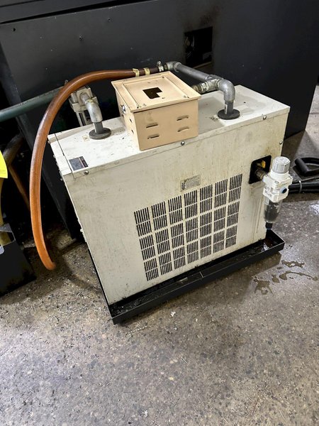 MAKINO V-56 HIGH SPEED CNC VERTICAL MACHINING CENTER