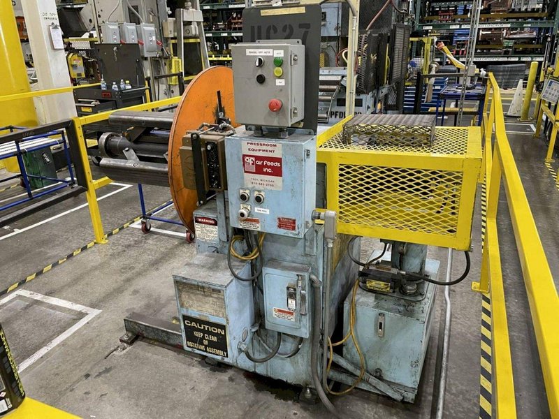 4000 lbs x 18&quot; Wide Air Feeds Inc. Motorized Coil Reel