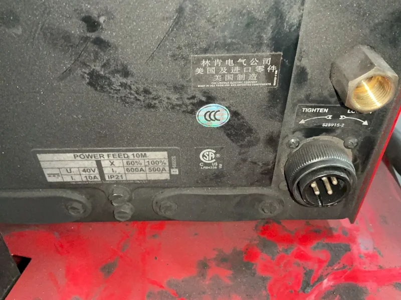 LINCOLN ELECTRIC 82 A MIG WELDER  -  455M POWER WAVE