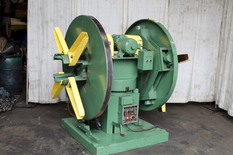 4000 LB x 12" AUTOMATIC FEED DOUBLE END COIL REEL: STOCK #72177