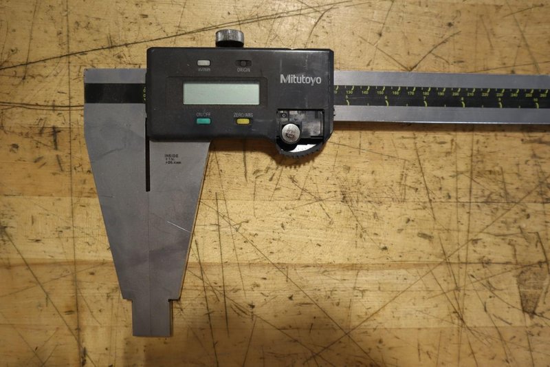 Mitutoyo Absolute Digimatic CDC-40"C Verneer Caliper- Auction Item