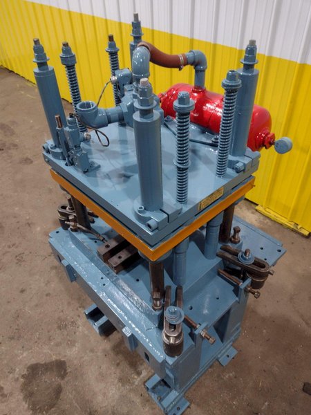 12 TON AIRAM PNEUMATIC CUTOFF PRESS: STOCK #11949