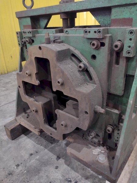 TISHKEN STRAIGHTENING ADJUSTABLE TURKS HEAD FOR ROLLFORMER: STOCK #22616