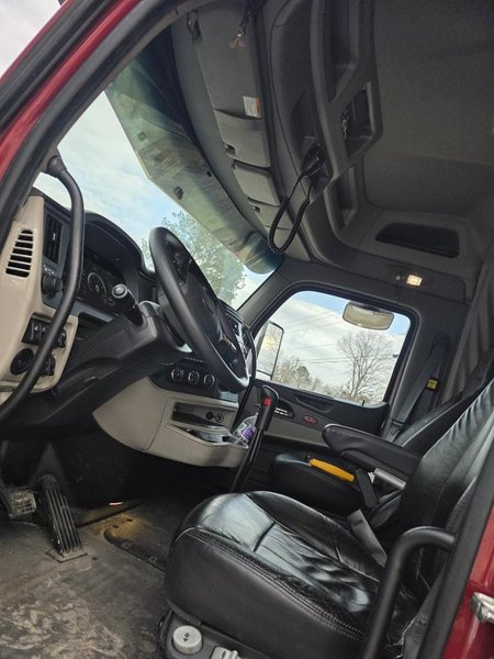 2022 Peterbilt 567 804180