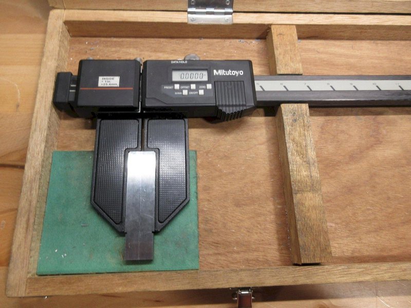 Mitutoyo Electronic Caliper: 1500.00 mm, 60", 0.01 mm, 0.0005" Resolution, Calibrated, Data Output, Carbon Fiber Reinforced Plastic, Model CFC-P60" 552-315, In Wood Case- Auction Item