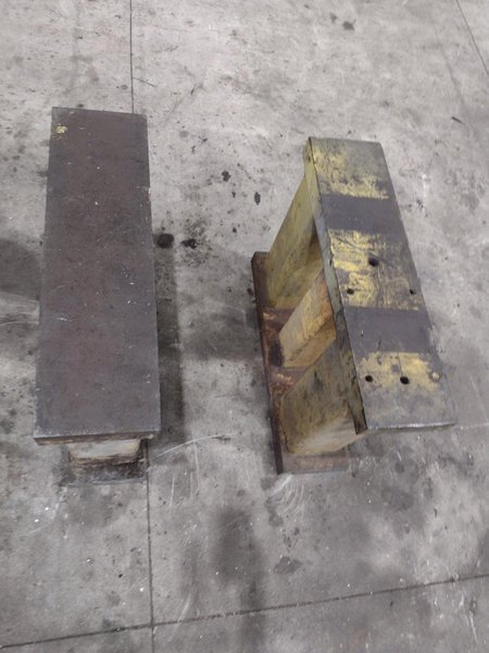 29.5&quot; X 8&quot; X 24&quot; HIGH STEEL MACHINED PARALLEL BLOCKS, SET OF 2: STOCK #23742