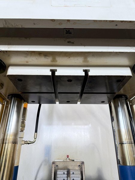 50 TON BP POWER ENGINEEERING FOUR POST HYDRAULIC PRESS (2014). STOCK # 0130425.