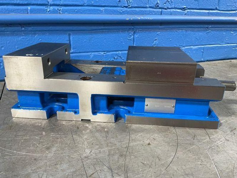 Kurt  6” Vise - 3600v