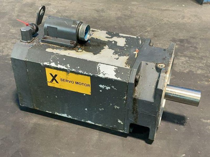 SIEMENS 2000RPM SERVO MOTOR  -  1FT6105-1AC71-4AG1