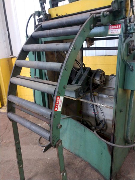 30" WIDE X .065" ROWE 7 ROLL POWERED COIL STRAIGHTENER: STOCK #13903