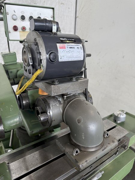 JUNGNER MASKIN US 2305 UNIVERSAL TOOL AND CUTTER GRINDER. STOCK # 0449625.