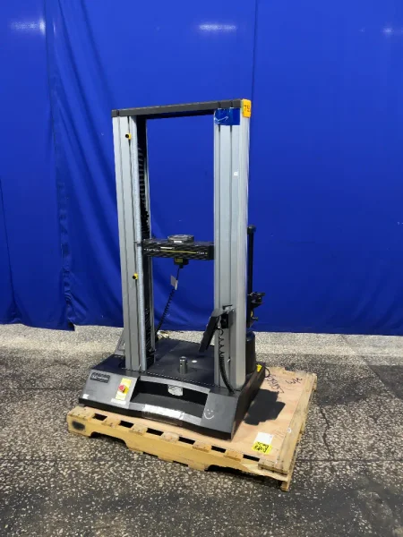 INSTRON 450 LBS UNIVERSAL TESTING MACHINE   -  5564-STANDARD