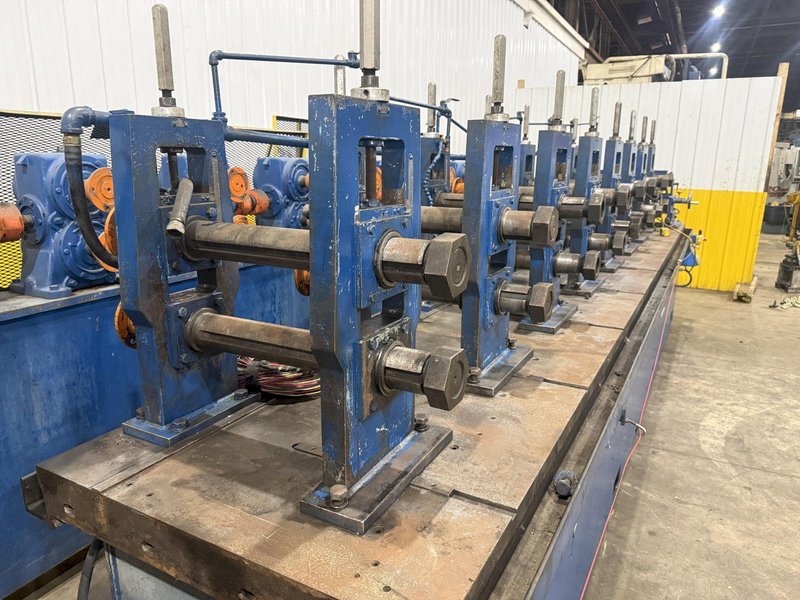 16 STAND x 3" X 18" ROLL SPACE BRADBURY MODEL #430 U-JOINT DRIVE ROLLFORMER: YOBRO #25254