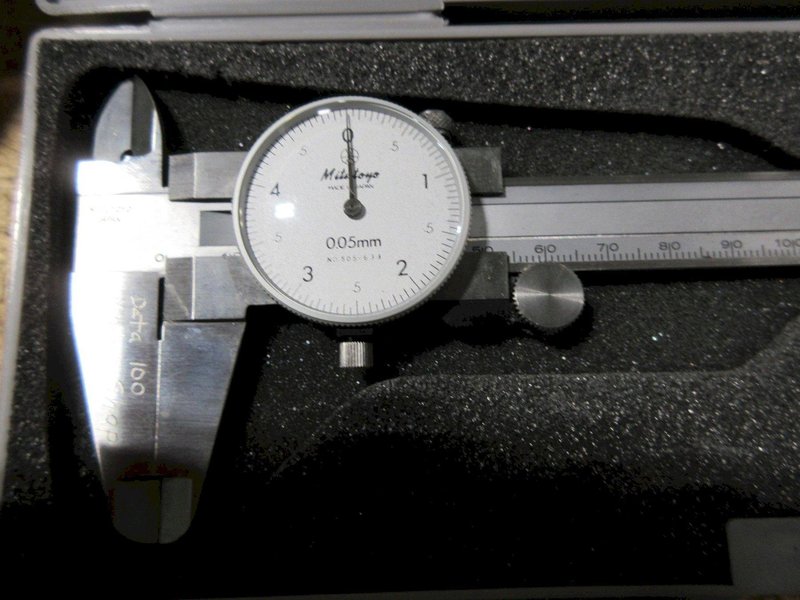 Dial and Vernier 0-6" Calipers, Metric and Standard, Various Brands, (3) Starrett, (2) Mitutoyo, (1) Etalon- Auction Item