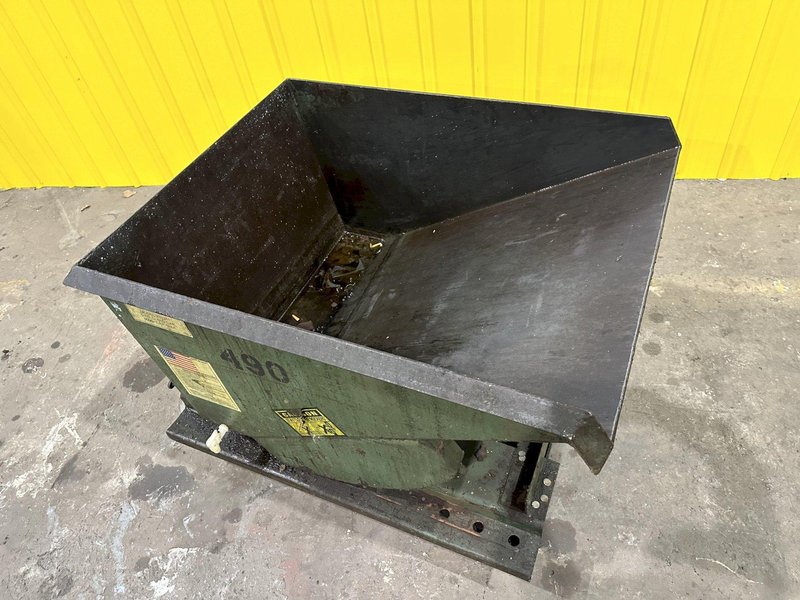 1/2 YARD (46" x 36" x 30") X 5000 LBS AMERICAN PORTABLE DUMP HOPPER ON CASTERS: STOCK 20071