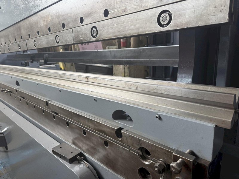 168" X 3-1/4" X 3-1/4" 4-WAY PRESS BRAKE DIE. STOCK # 0981326