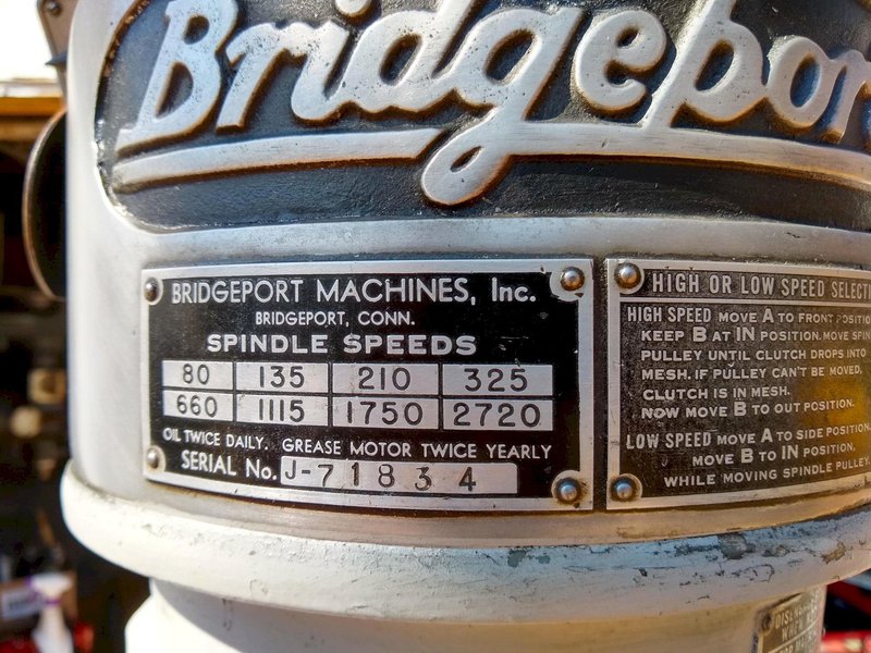 Bridgeport milling machine  9X36in table